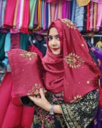 কারচুপি পার্টি ওড়না হিজাব – সিল্ক ফেব্রিক্স – লাল - Image 2