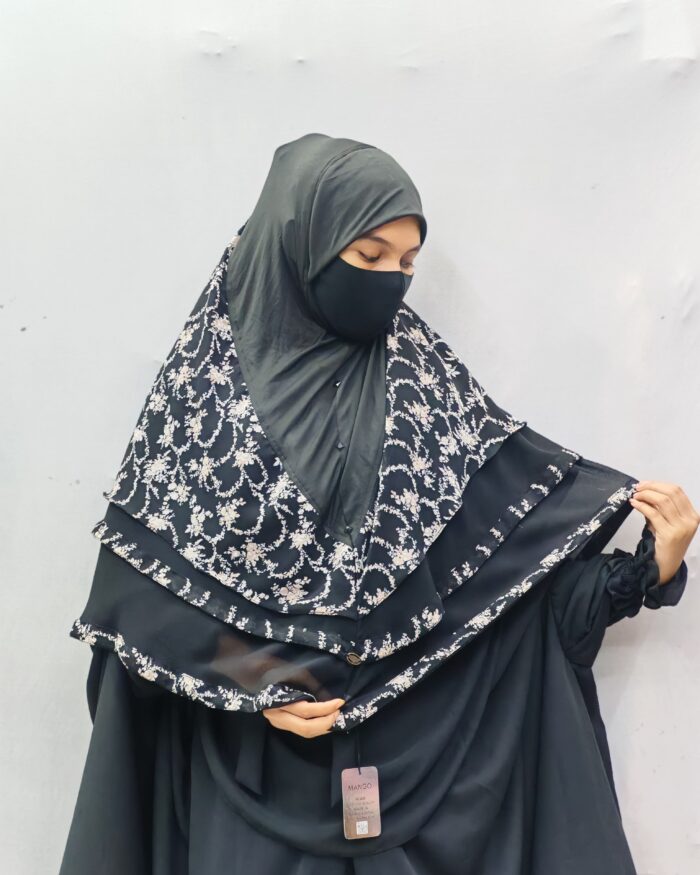 Malaysian Print Hijab - Image 1